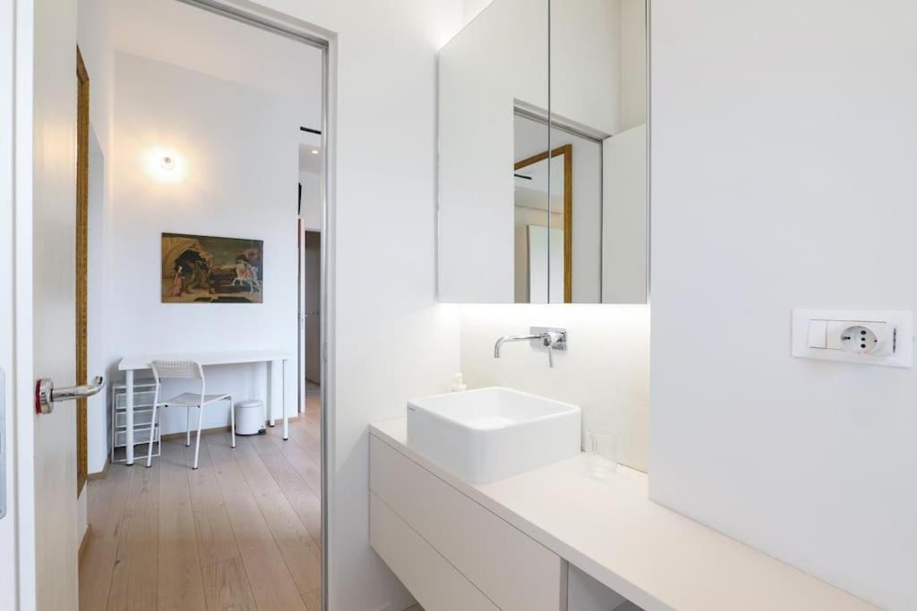 Apartment Contempora - Trilocale Fontana 22 Mailand